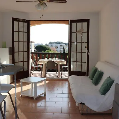 Apartament Studio-cabine Lumineux Avec Terrasse, Parking, Proche - Fr-1-100-119 *