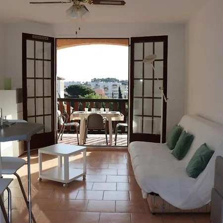 Apartment Studio-cabine Lumineux Avec Terrasse, Parking, Proche - Fr-1-100-119 *