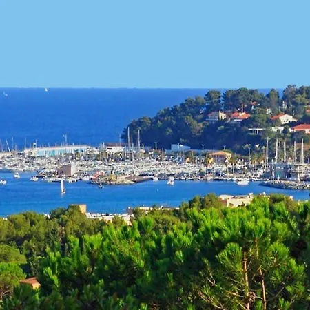 Studio-cabine Lumineux Avec Terrasse, Parking, Proche - Fr-1-100-119 Apartament Cavalaire-sur-Mer